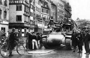 Die ersten alliierten Panzer erreichen Straßburg, Elsass, November 1944