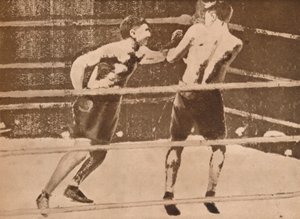 Die ersten drahtlosen Fotografien von Amerika nach England wurden am 25. September gesendet - Dempsey gegen Tunn von Unbekannt