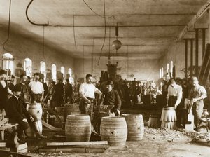 Die Herstellung von Holzfässern in Pilsen, 1880er Jahre