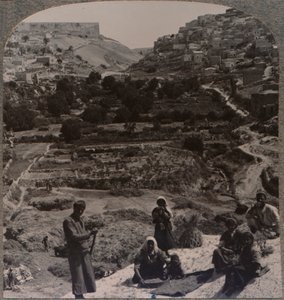Dreschen auf dem Dach, mit Blick auf das Tal von Kedron, ca. 1900