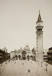 Ohne Titel 96 [Markusdom und Campanile, Venedig] von Unbekannt