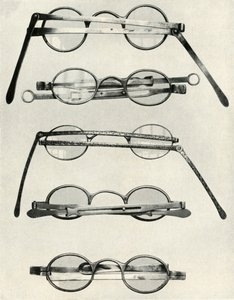 Verschiedene Brillentypen...des späten 18. und frühen 19. Jahrhunderts, 1934