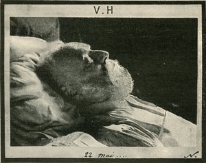 Victor Hugo nach dem Tod, 1885, 1902 von Unbekannt
