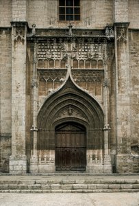 Ansicht des Portals der Kirche Santa Maria Mediavilla, Medina de Rioseco, Spanien
