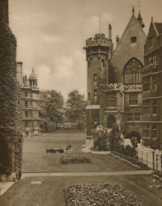Blick auf die Middle Temple Gardens vom Fountain Court, um 1935