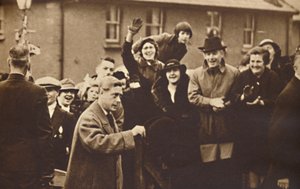 Wales weiß, wie man jubelt, 1936-1937 von Unbekannt