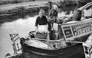 Waschtag auf dem Kanalboot, 1926-1927