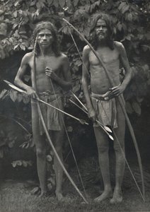 Wedda mit Bogen und Pfeilen, 1926 von Unbekannt