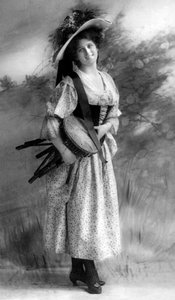 Zena Dare 1887-1975, englische Schauspielerin, 20. Jahrhundert von Unbekannt
