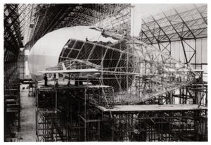 Zeppelin LZ 126 im Bau, Friedrichshafen, Deutschland