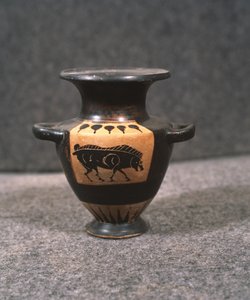 Schwarzfigurige Hydria oder Wasserkrug, der einen Stier darstellt, 5. Jahrhundert v. Chr.