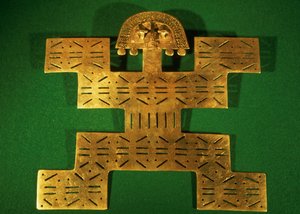 Brustornament der Tolima-Region, Kolumbien, ca. 500-1500 n. Chr.