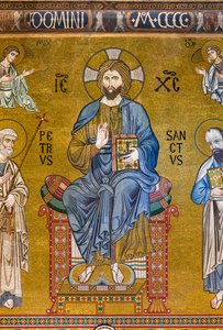 Gegenfassade: Mosaik "Majestät Christi thronend zwischen den Heiligen Petrus und Paulus", 12. Jahrhundert, Die Palatinkapelle, Der Königspalast oder Palazzo dei Normanni (Palast der Normannen), Palermo, Sizilien, Italien von Unbekannter Künstler
