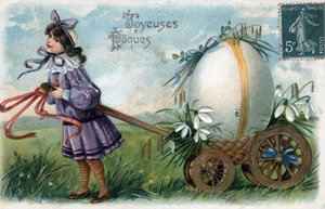 Ostergrußkarte: ein kleines Mädchen fängt ein riesiges Ei in einem Wagen - Postkarte Ende 19. Anfang 20. Jahrhundert