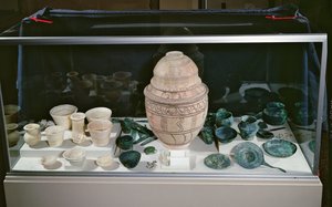 "Krug mit dem Schatz", ca. 2500-2400 v. Chr. von Unbekannt