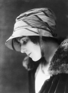 Lady Elizabeth Bowes-Lyon (1900-2002), ca. 1920er