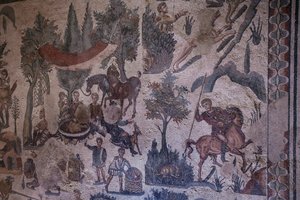Kleine Jagdhalle. Gesamtansicht des Mosaiks. 3. - 4. Jahrhundert. Römische Villa del Casale, Sizilien. UNESCO-Weltkulturerbe. von William M. Timlin