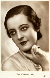 Miss Frankreich 1932 (Postkarte)