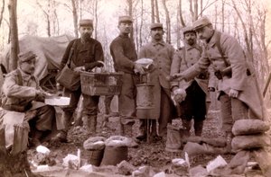 Fotografie aus einem persönlichen Album eines Infanterieleutnants während der ersten Monate des Ersten Weltkriegs von Unbekannt