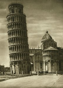 Der schiefe Turm und die Apsis des Doms (Duomo) von Pisa im Jahr 1925