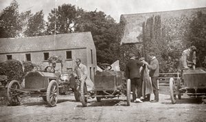 Drei Gordon Bennett Napier Motorwagen