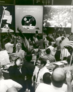 Triumph nach der Wasserung von Apollo 11 von Unbekannt