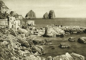 Ansicht der Faraglioni von der Insel Capri nach Marina Piccola