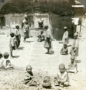 Kinder spielen Himmel und Hölle, Kaschmir, Indien