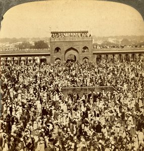 Im Hof der Jumma-Moschee während des jährlichen Fastens, Delhi, Indien