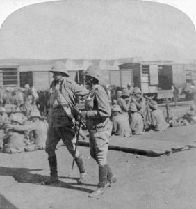 Lord Kitchener und General Pole-Carew am Bahnhof Pretoria, Südafrika, 5. Juni 1901