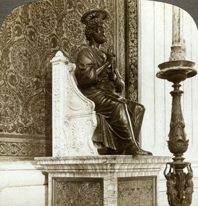Statue des Heiligen Petrus, Petersdom, Rom, Italien