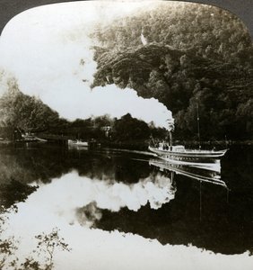 Dampfyacht auf Loch Katrine, Schottland
