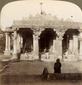 Prächtige Marmortempel in Dilwarra, auf Abu, dem heiligen Berg der Jains, Indien, 1903