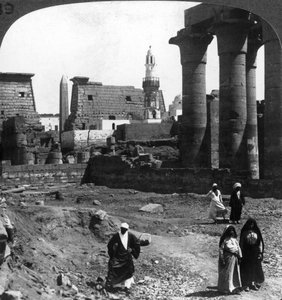 Die muslimische Moschee im Hof des Luxor-Tempels, Theben, Ägypten, 1905