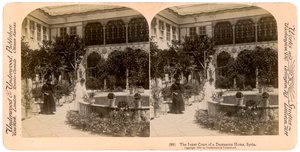 Der Innenhof eines Hauses in Damaskus, Syrien, 1900