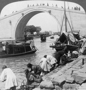 Woo Men Brücke und Großer Kaiserkanal, Soo-chow Suzhou, China, 1900