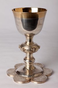 Kelch des Kaplans Georges Coquere. Gold- und Silberschmiedekunst