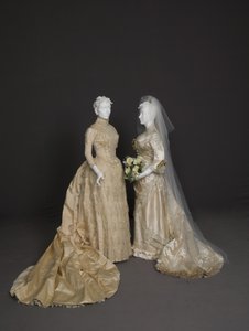 Hochzeitskleider von Unknown artist