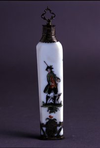 Flasche für Parfüms aus dem 18. Jahrhundert aus Keramik.