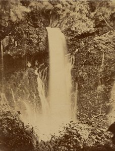 Japanischer Wasserfall