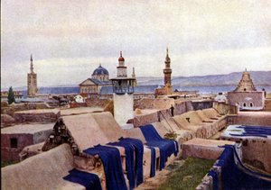 Blaue Baumwollstoffe zum Trocknen auf den Dächern der Färber in Damaskus (Syrien)