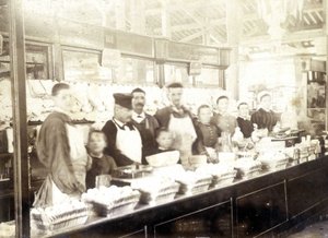 Das Maison Seigre, Käsemacher auf dem Markt von Aligre von Unknown photographer