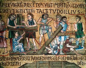 Byzantinische Architektur: „Der Bau des Turms von Babel“ Auf der Baustelle sägen Arbeiter und Zimmerleute Bretter. Mosaik von venezianischen Künstlern, 13. Jahrhundert, Basilika San Marco