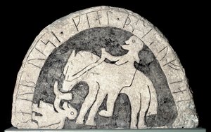 Runenstein mit einem Reiter