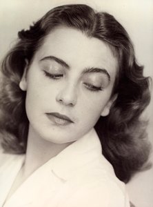 Porträt einer jungen Frau, ca. 1940 von Vincenzo Balocchi