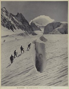 In der Dauphiné-Region der französischen Alpen: eine Gletscherspalte auf dem Glacier Blanc am Barre des Écrins von Vittorio Sella