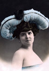 Paule Delys, Theaterschauspielerin