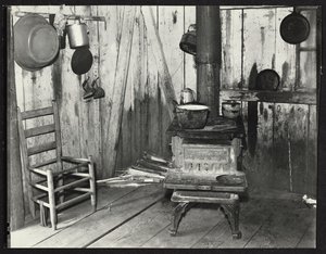Küche eines Pächters in Alabama nahe Moundville von Walker Evans