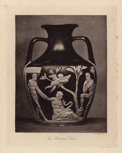 Replik der Portland-Vase von Wedgwood von Walter L. Colls