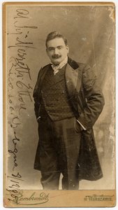 Porträt des Opernsängers Enrico Caruso 1873-1921, 1900er Jahre von Warsaw. Photo studio Rembrandt